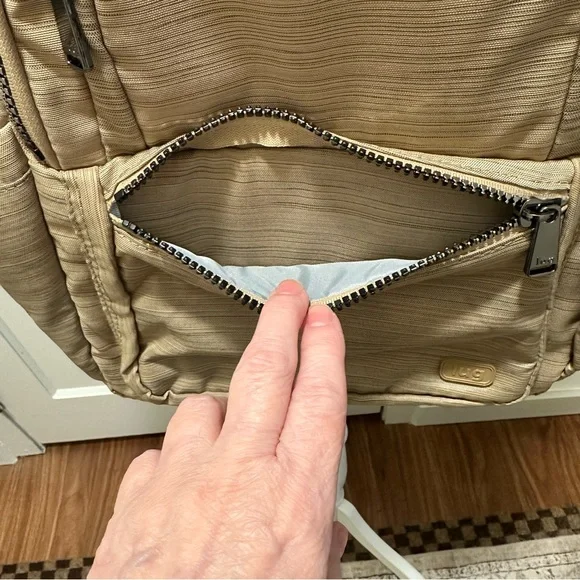 Lug Hatchback Infinity Collection Classic Tan Backpack - Picture 9 of 16